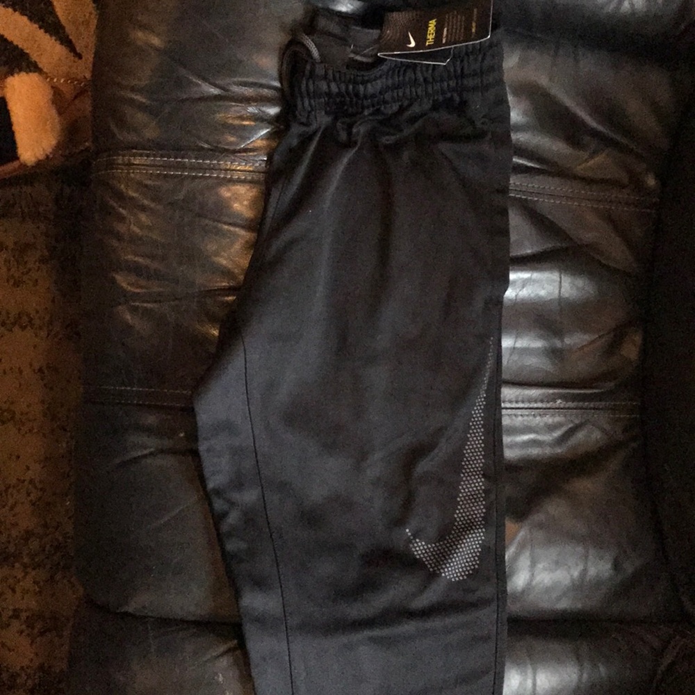Nike Therma Pants